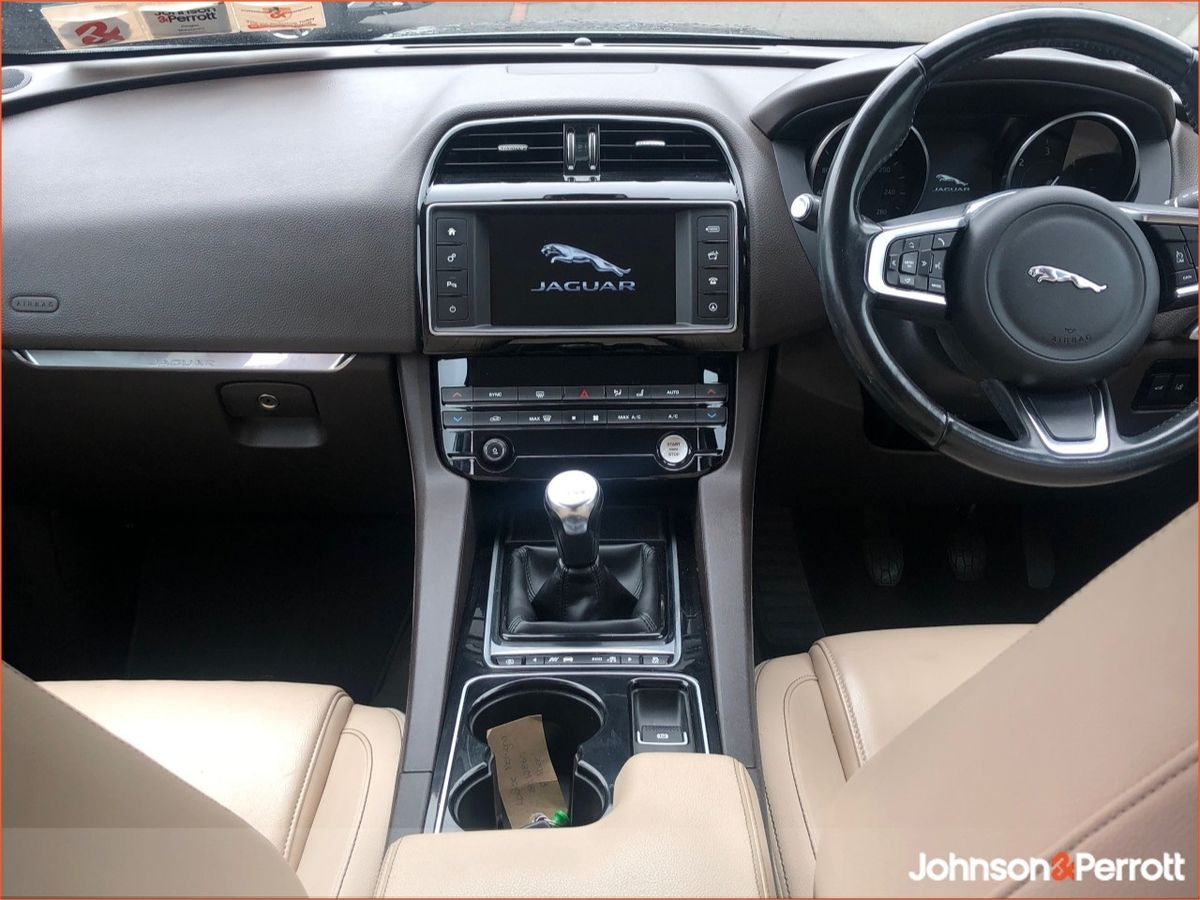 Jaguar F-Pace RWD 2.0 D 163PS Prestige