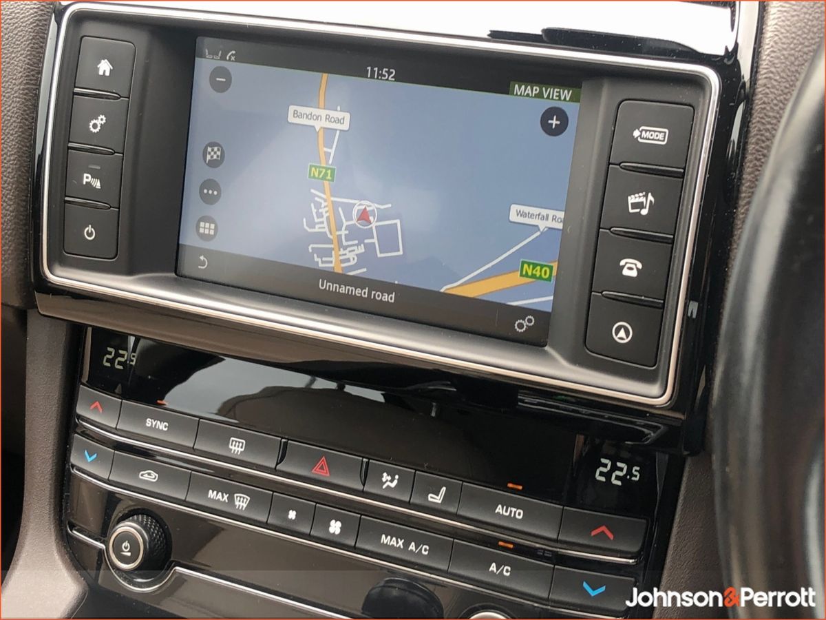 Jaguar F-Pace RWD 2.0 D 163PS Prestige