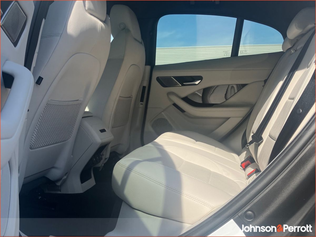 Jaguar I-Pace EV400 90 kWh Black Edition AWD