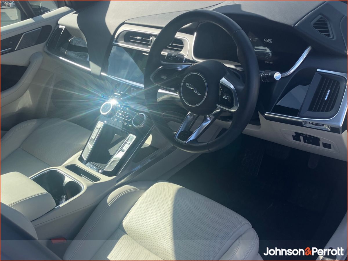 Jaguar I-Pace EV400 90 kWh Black Edition AWD