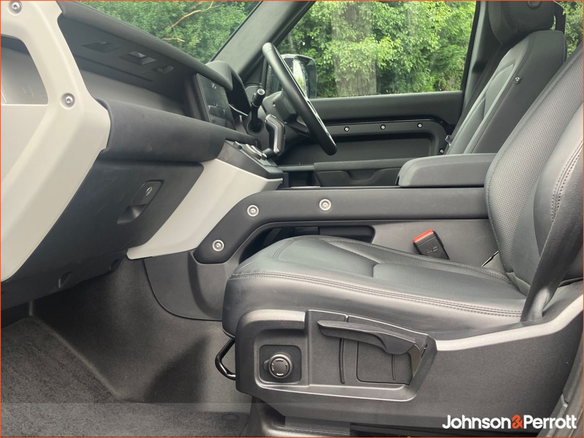 Land Rover Defender 110 2.0 Si4 PHEV S
