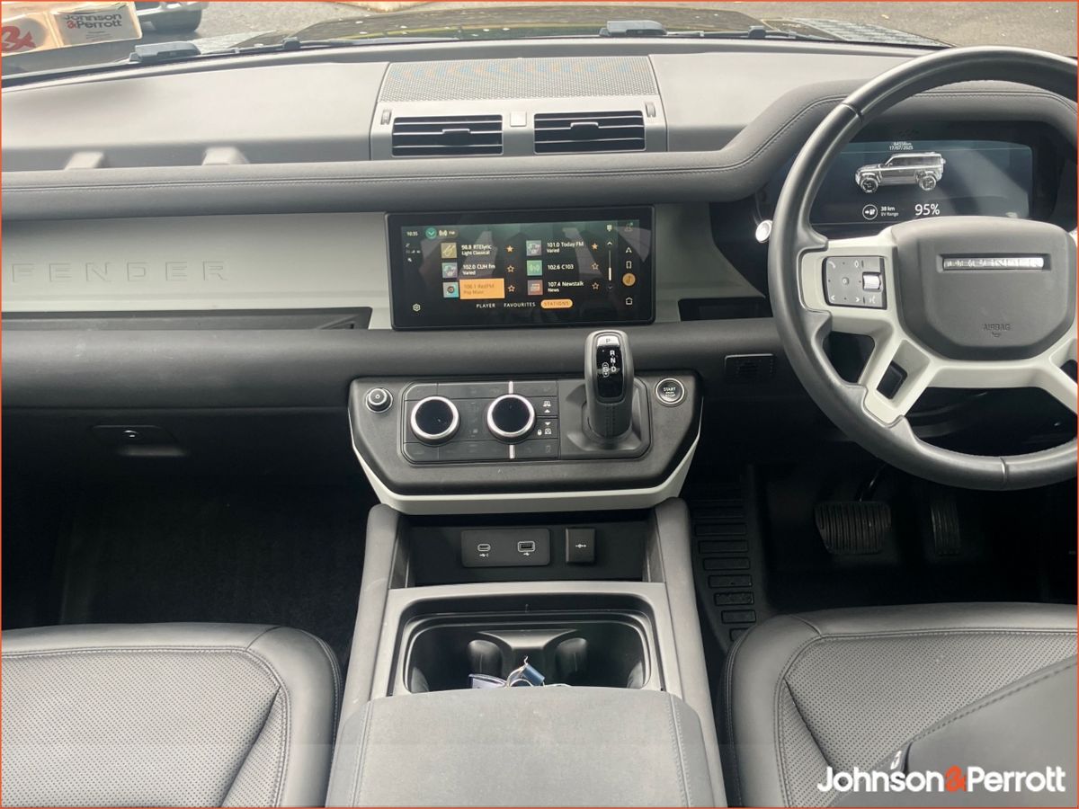 Land Rover Defender 110 2.0 Si4 PHEV S