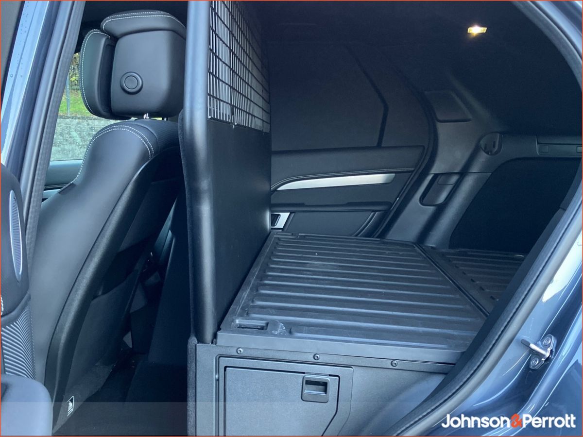 Land Rover Discovery Commercial 3.0D 350 DYNAMIC HSE (Price excluding VAT)