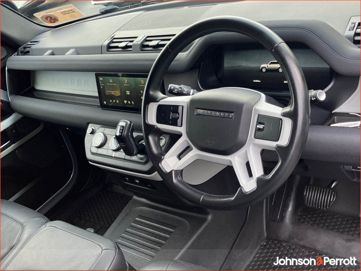 Land Rover Defender DEFENDER 110 3.0 D HARD TOP SE (Remainder of 5 Manufacturer Warranty)