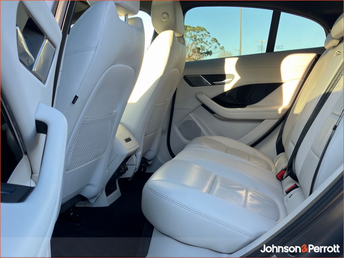 Jaguar I-Pace EV400 Auto Black Edition (Remainder of 5 year Manufacturer Warranty)