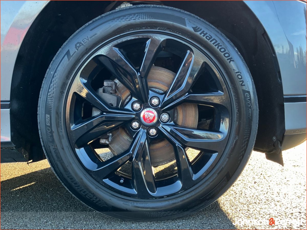 Jaguar I-Pace EV400 Auto Black Edition (Remainder of 5 year Manufacturer Warranty)