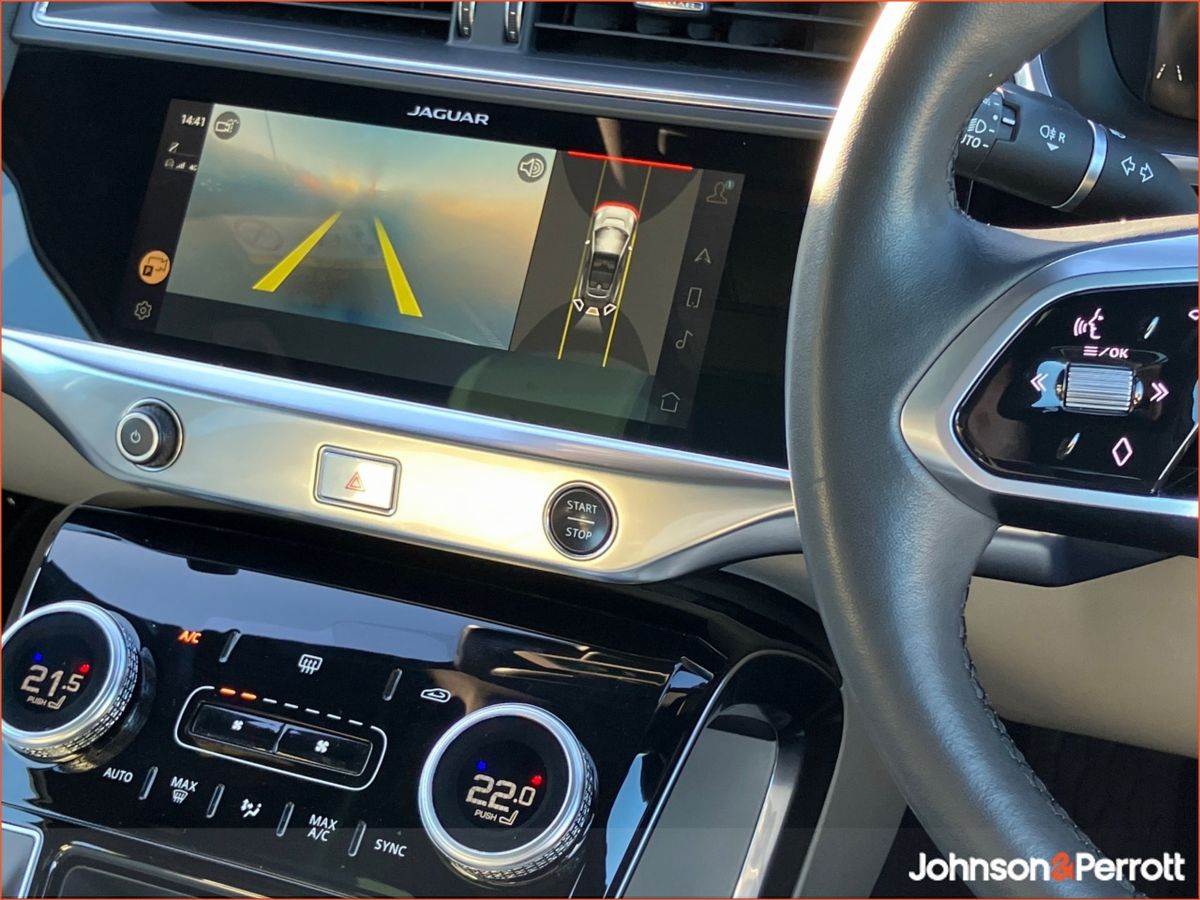 Jaguar I-Pace EV400 Auto Black Edition (Remainder of 5 year Manufacturer Warranty)