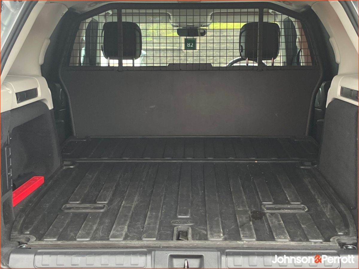 Land Rover Discovery DISCOVERY DISCOVERY 3.0 SD6 SE (Price Excludes VAT)