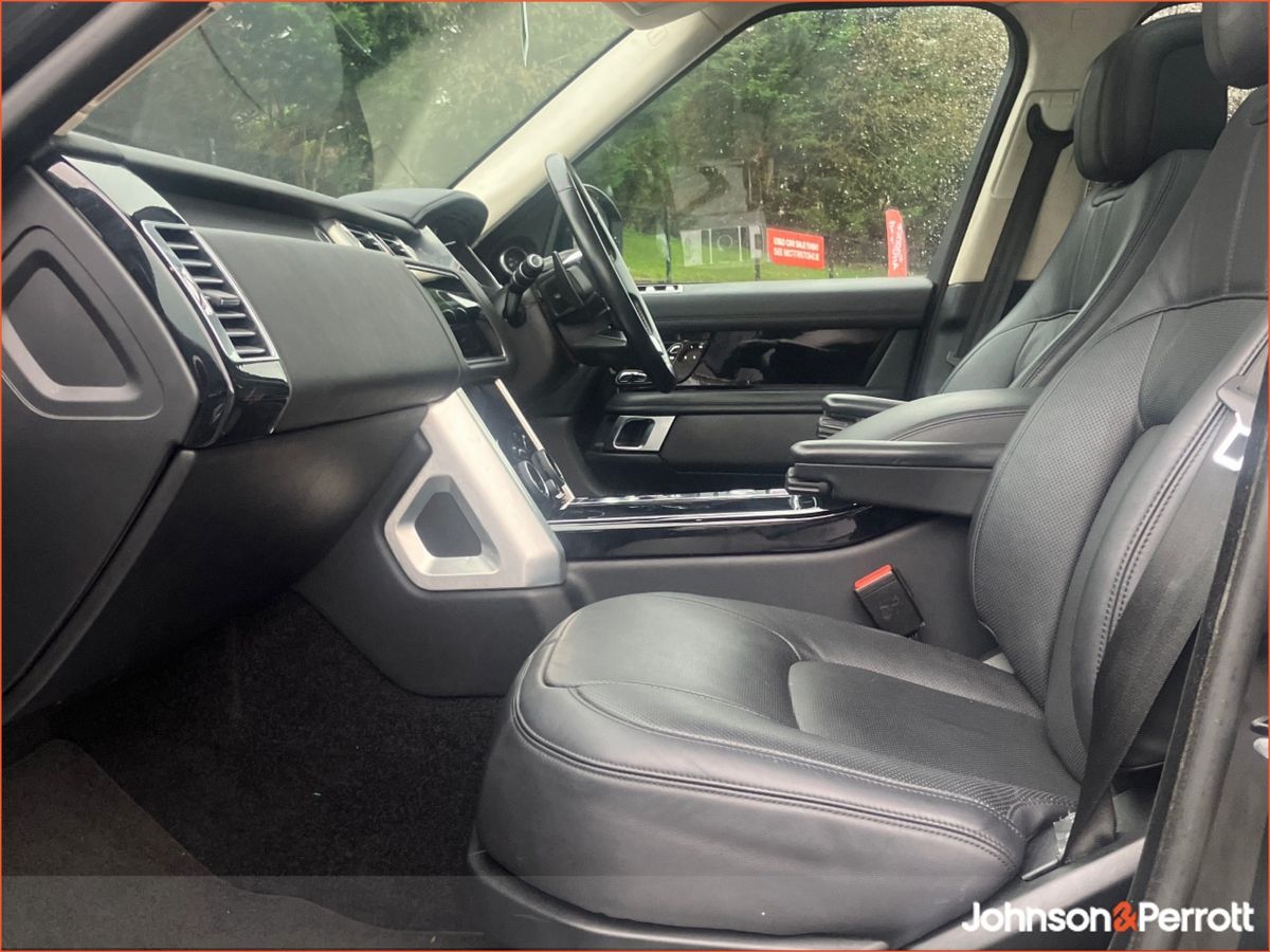 Land Rover Range Rover R Rover Westmnstr Blck P400 e A  Westminster Black  P400 e Si4 Ingenium 300BHP /105 kw 13.1 kWh PHEV Auto Start/Stop