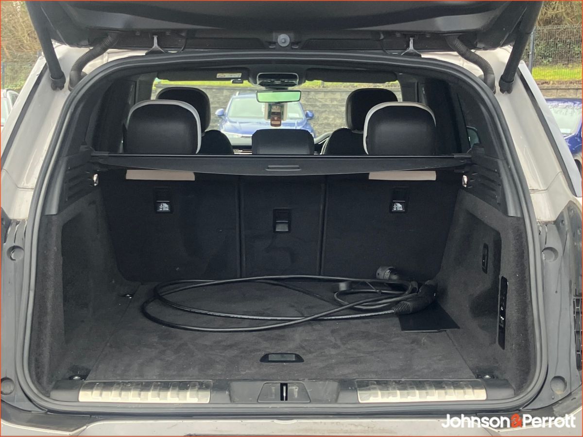 Land Rover Range Rover Sport SWB 3.0 I6 PHEV SE (Land Rover Warranty until 2029)