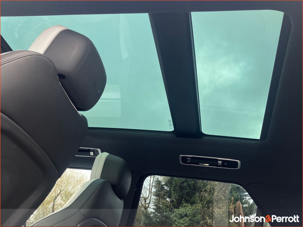 Land Rover Range Rover Sport SWB 3.0 I6 PHEV SE (Land Rover Warranty until 2029)