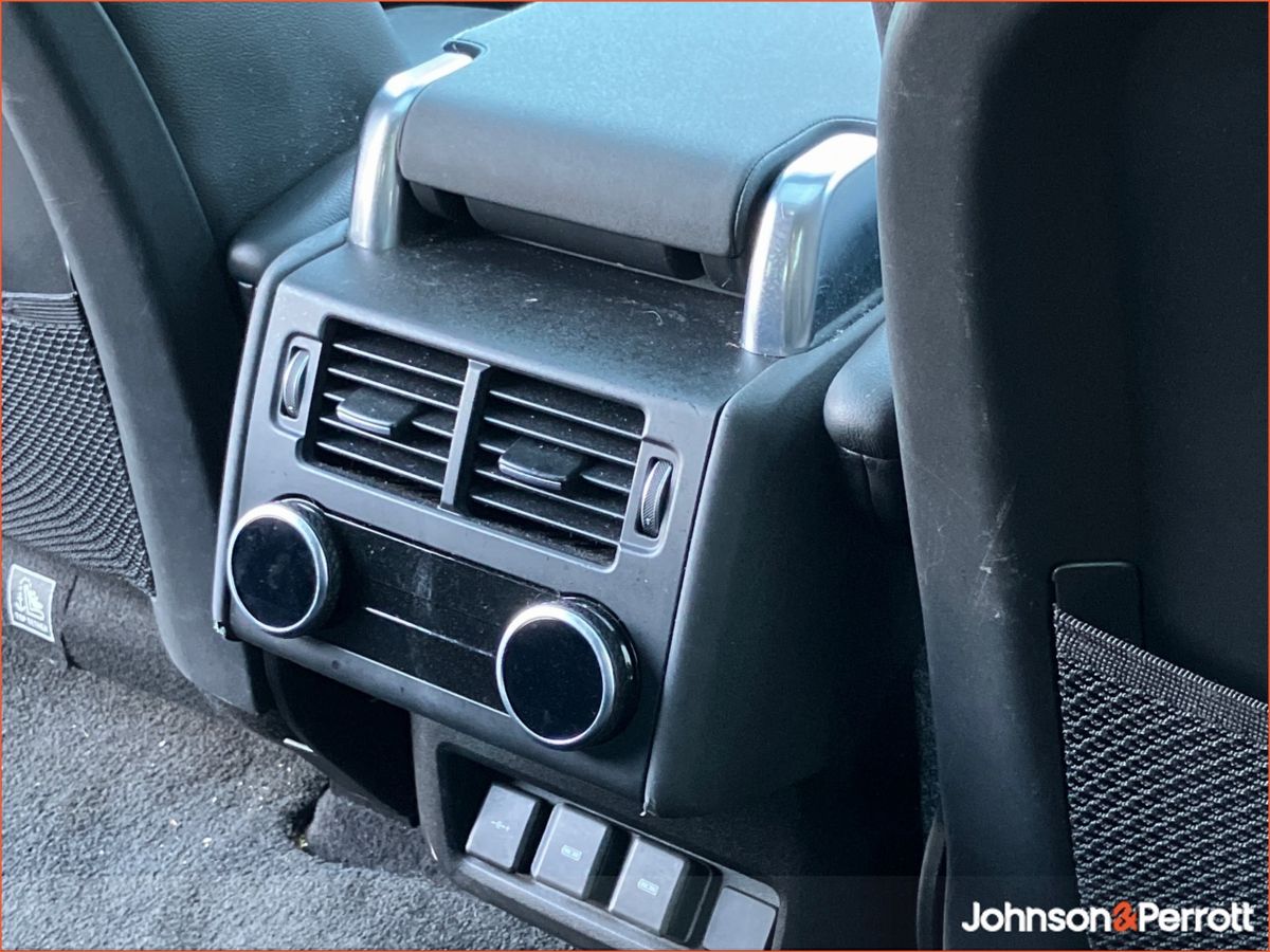 Land Rover Discovery 3.0D I6 249 PS AWD Auto R-Dynamic HSE 7 Seater