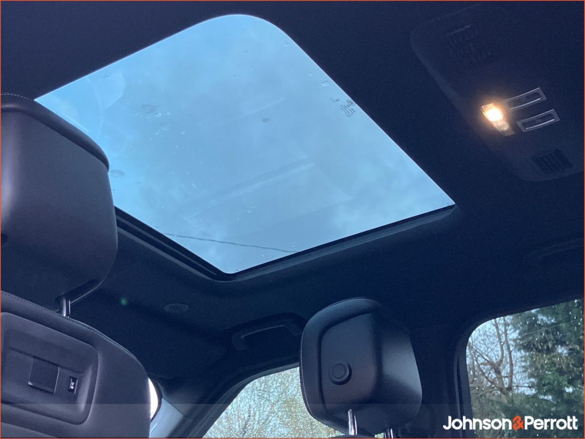 Land Rover Discovery 3.0D I6 249 PS AWD Auto R-Dynamic HSE 7 Seater