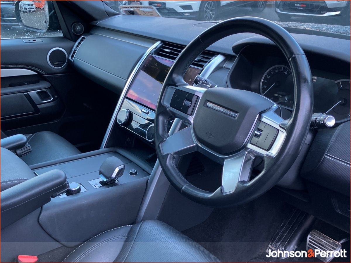 Land Rover Discovery 3.0D I6 249 PS AWD Auto R-Dynamic SE 7 Seater