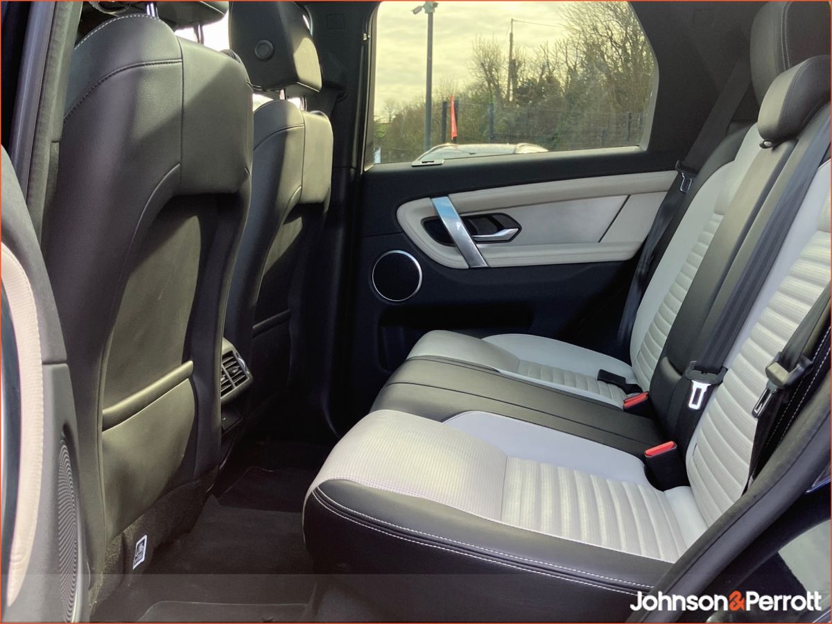 Land Rover Discovery Sport 1.5 I3 PHEV 300 PS AWD R-Dynamic S Auto