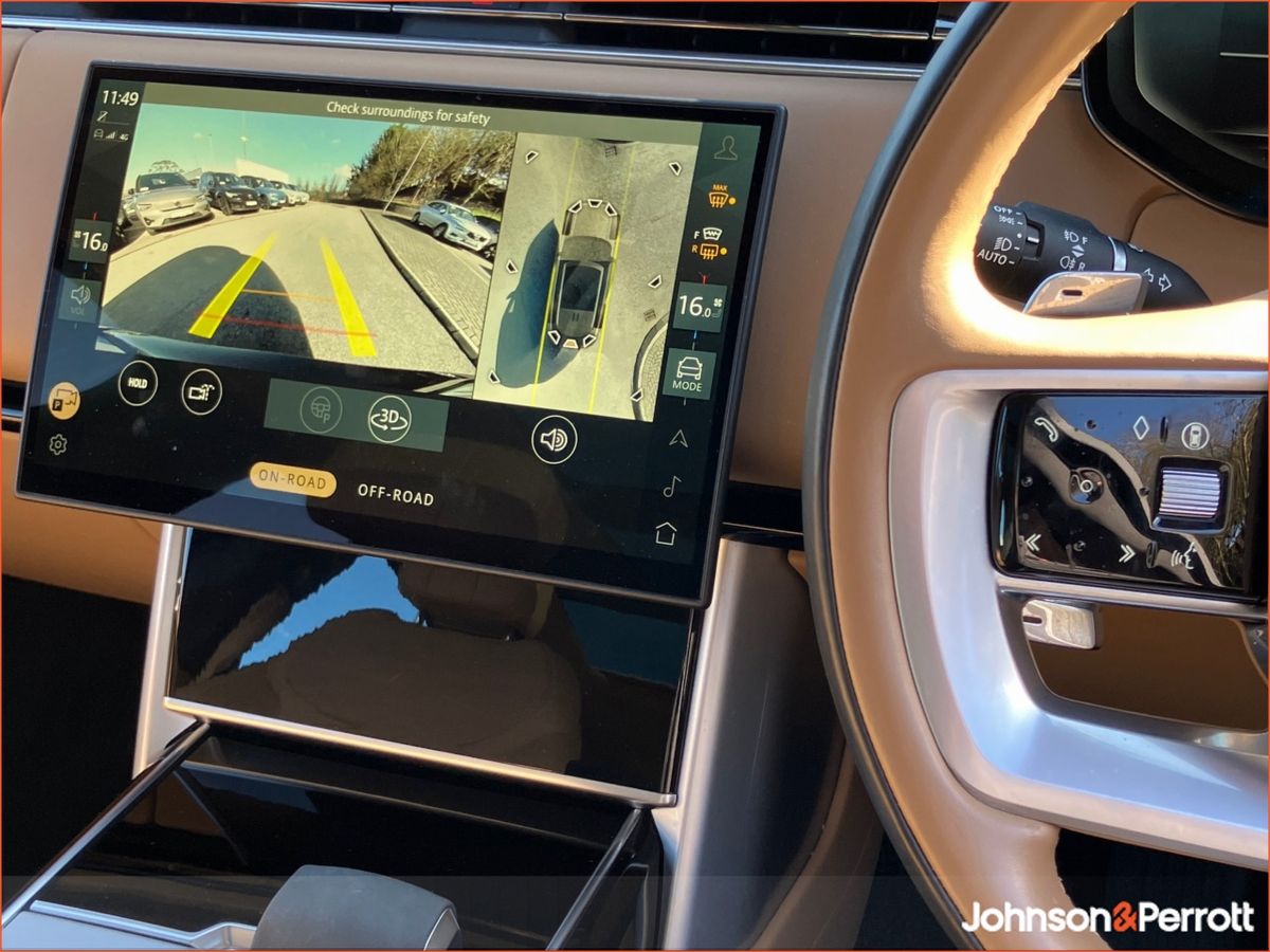 Land Rover Range Rover SWB 3.0 I6 PHEV SE   (Remainder of Manufatturer Warranty)