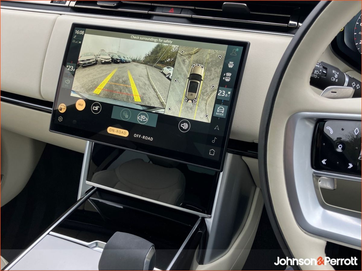 Land Rover Range Rover SWB 3.0 I6 PHEV SE  (Remainder of Manufatturer Warranty)