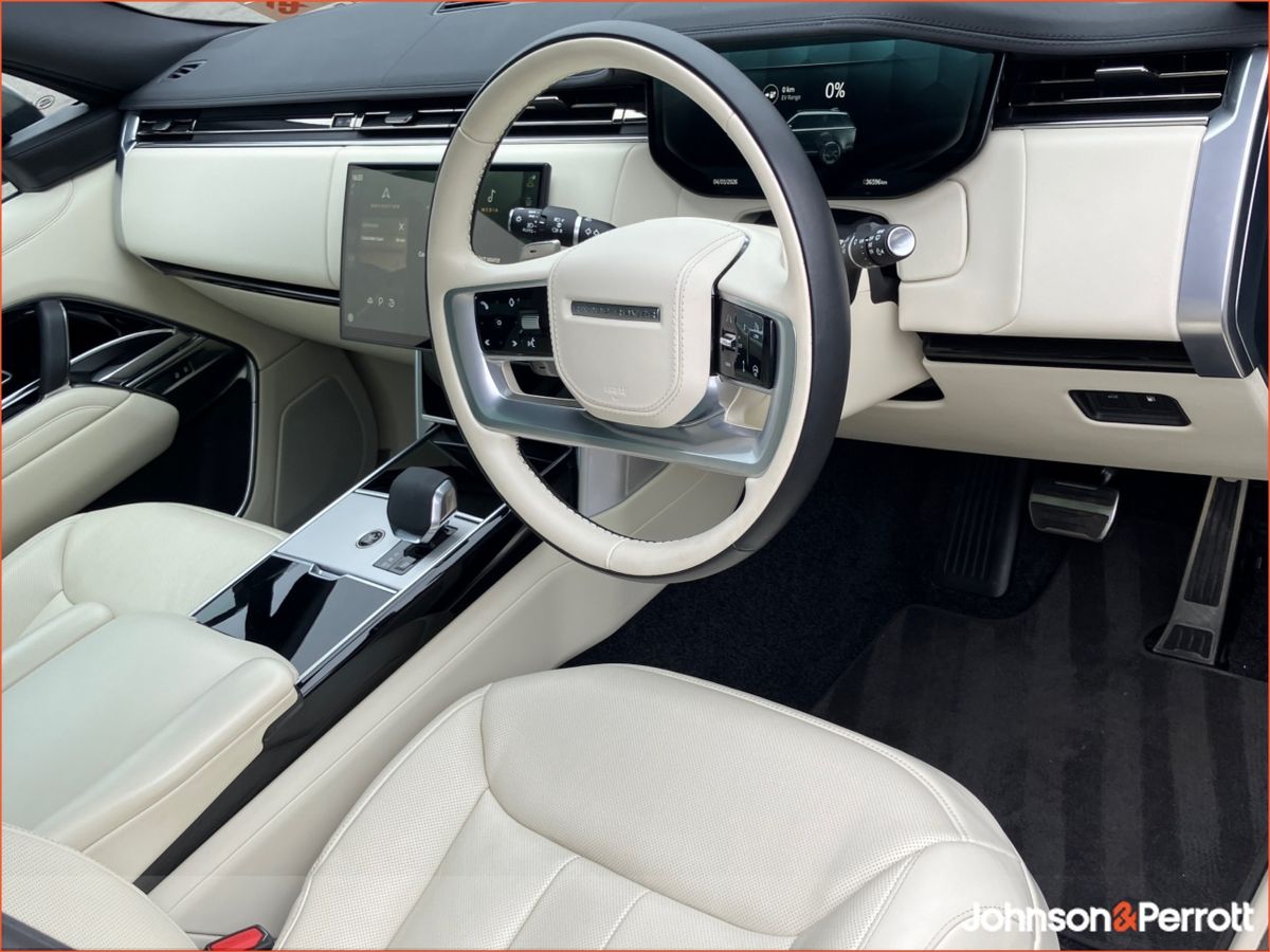 Land Rover Range Rover SWB 3.0 I6 PHEV HSE  (Remainder of Manufacturer Warranty)