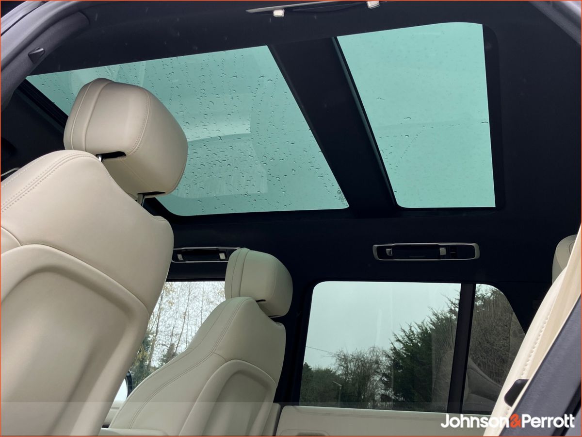 Land Rover Range Rover SWB 3.0 I6 PHEV HSE  (Remainder of Manufacturer Warranty)