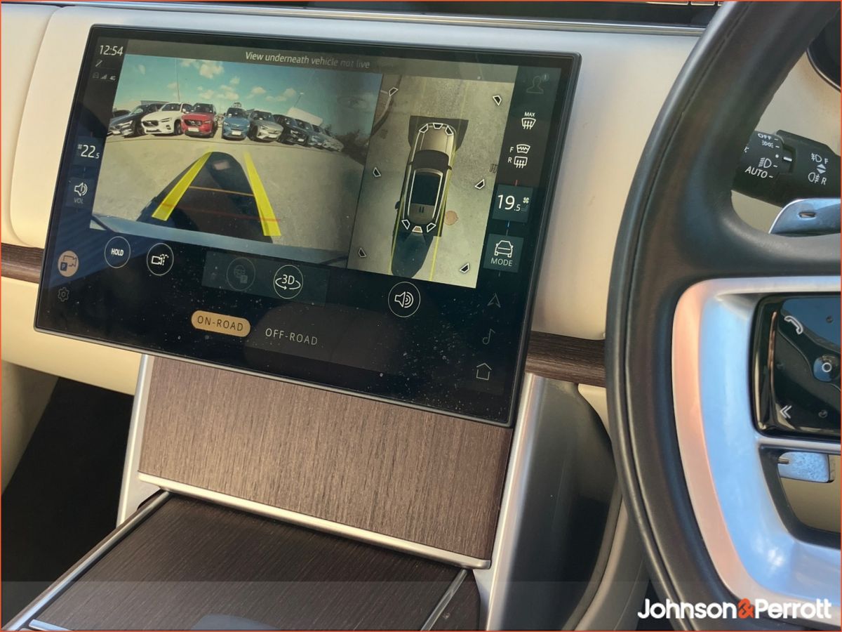 Land Rover Range Rover 3.0 Si4 PHEV 460PS AWD Auto SE (Remainder of Manufacturer Warranty)