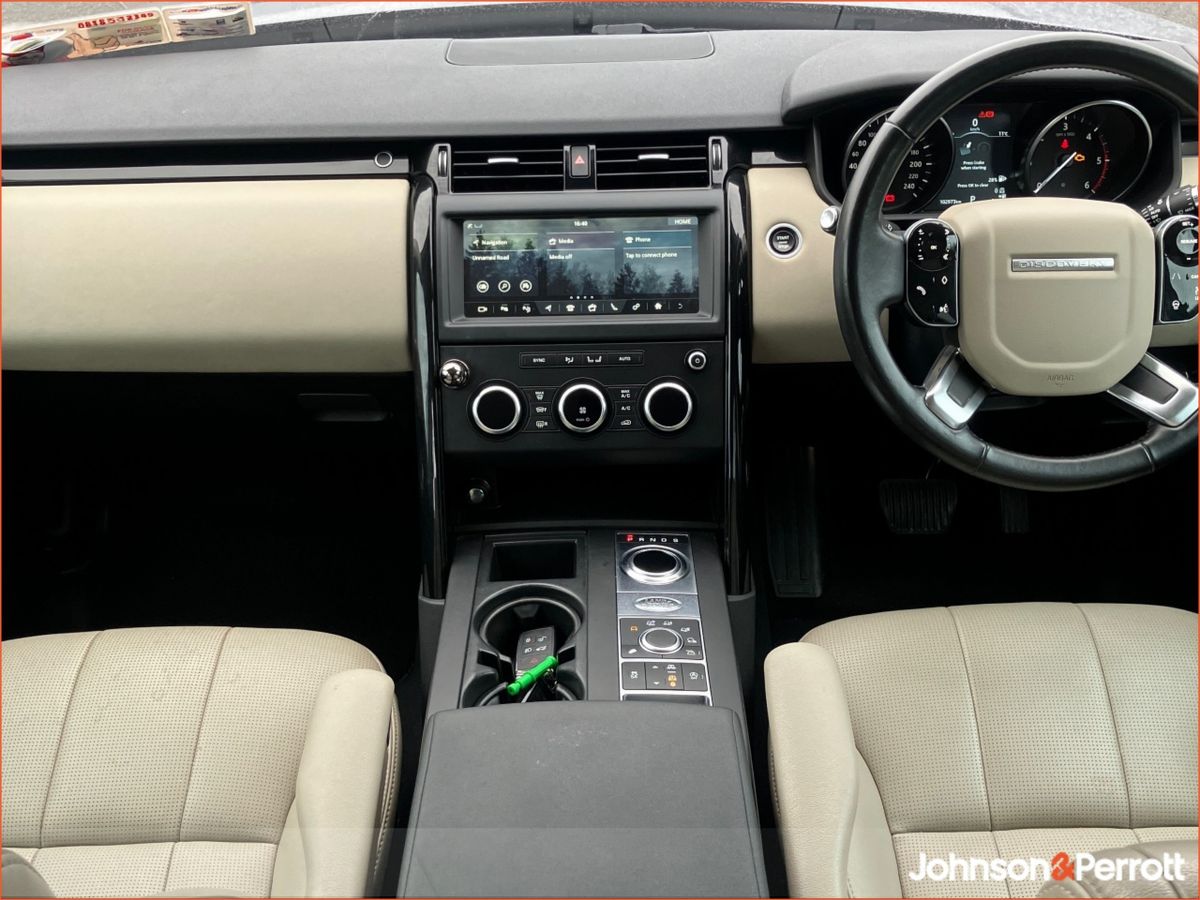 Land Rover Discovery 2.0D SD4 240 PS 4WD Auto SE 7 Seat