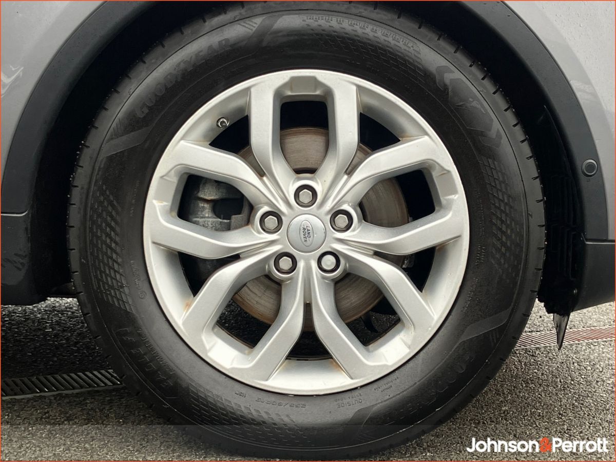 Land Rover Discovery 2.0D SD4 240 PS 4WD Auto SE 7 Seat