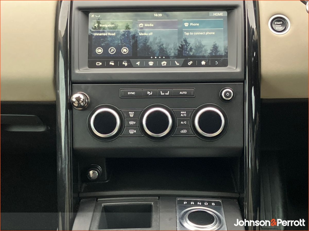 Land Rover Discovery 2.0D SD4 240 PS 4WD Auto SE 7 Seat