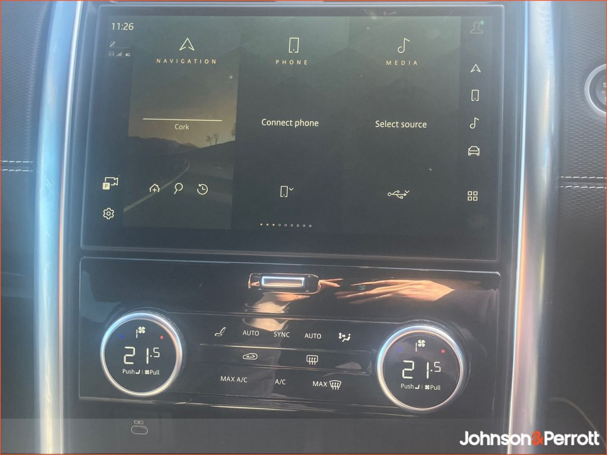 Land Rover Discovery DISCOVERY DISCOVERY 3.0 SD6 R- (Price Excludes VAT)