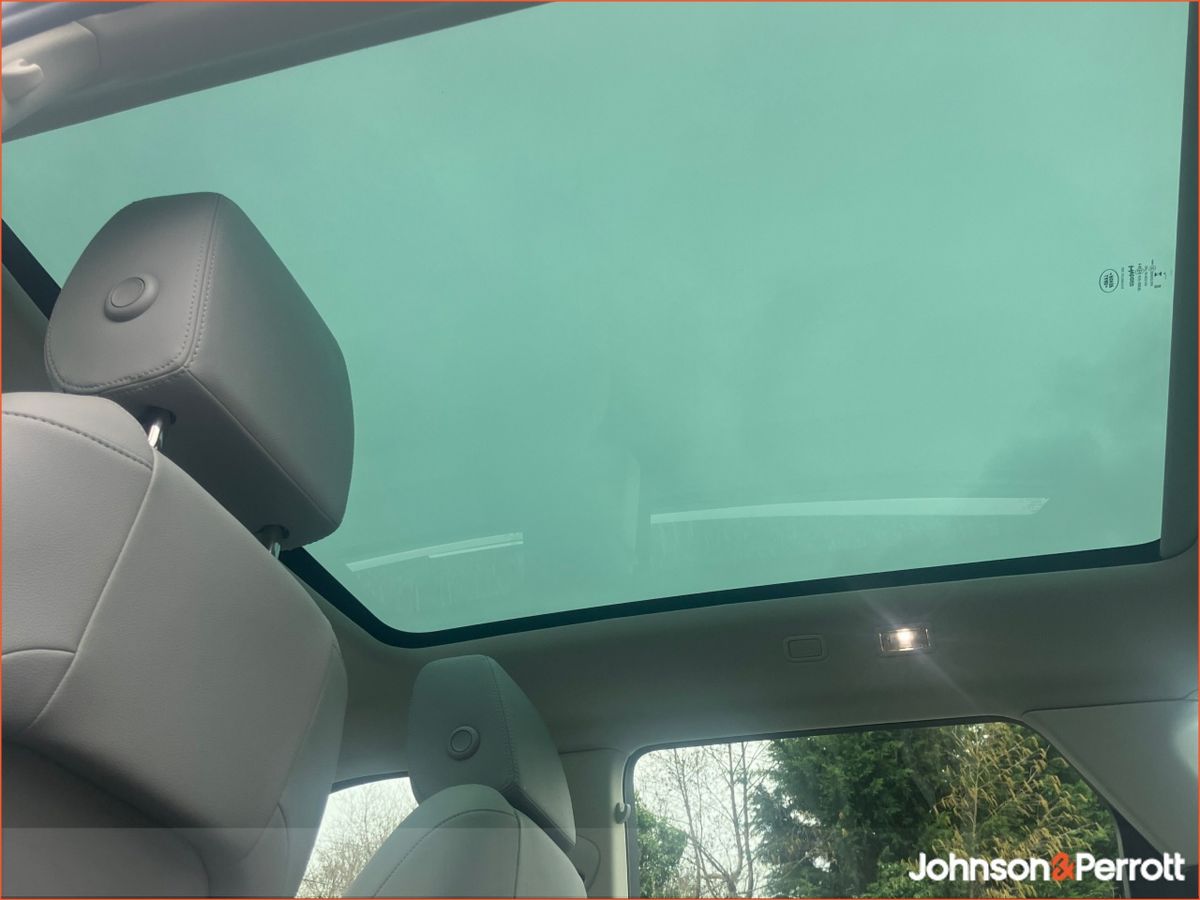 Land Rover Range Rover Evoque 1.5 I3 PHEV 269 PS S (Remainder of Manufacturer Warranty)