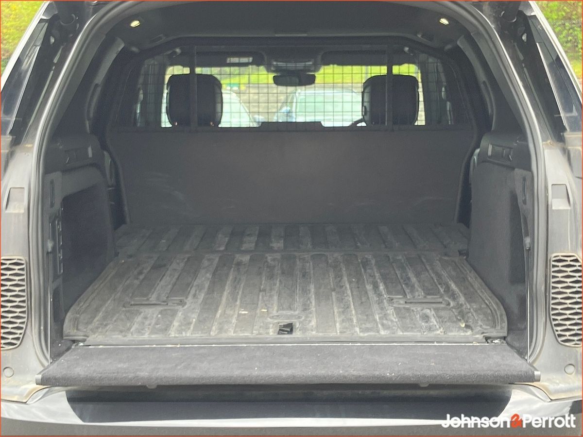 Land Rover Discovery DISCOVERY DISCOVERY 3.0 SD6 R- (Price Excludes VAT)