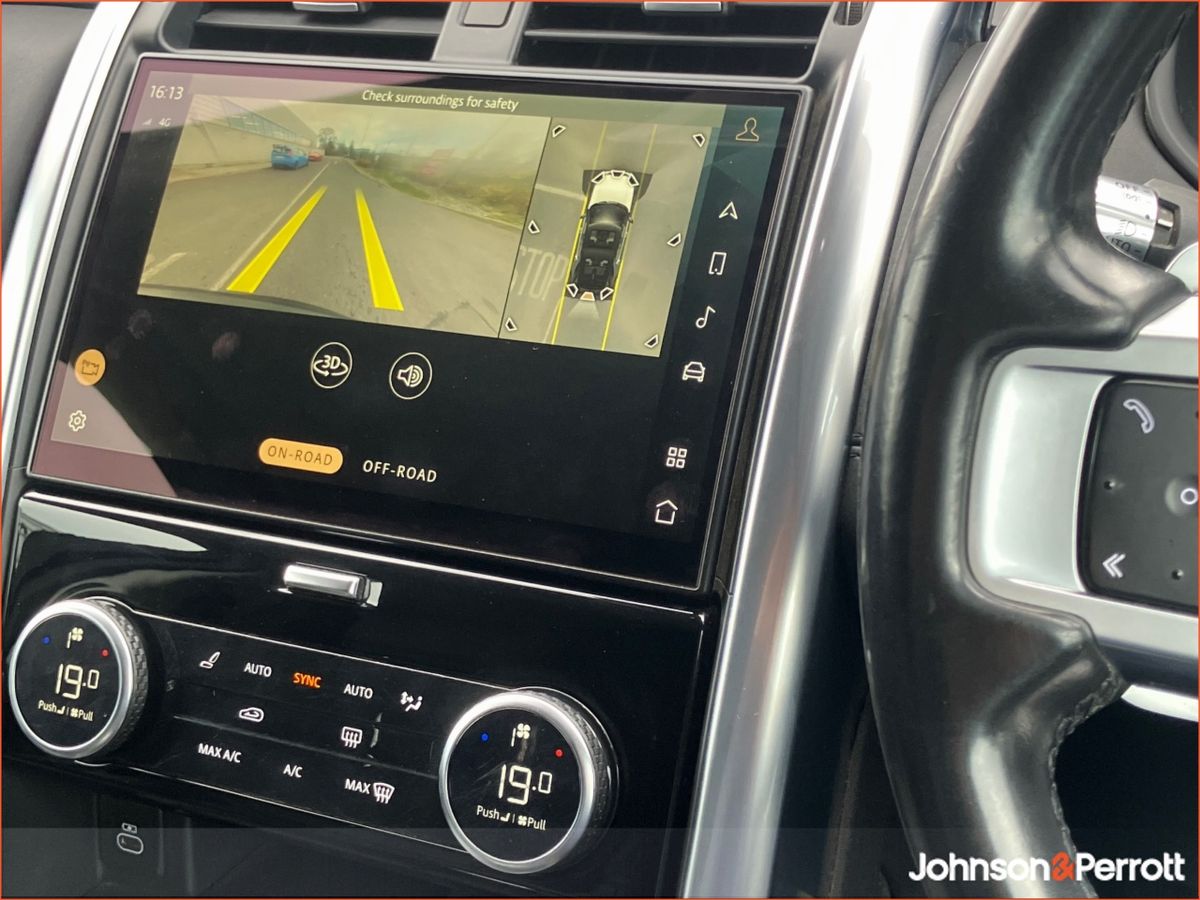 Land Rover Discovery DISCOVERY MY21 3.0 SD6 SE COMM (Price excludes VAT)