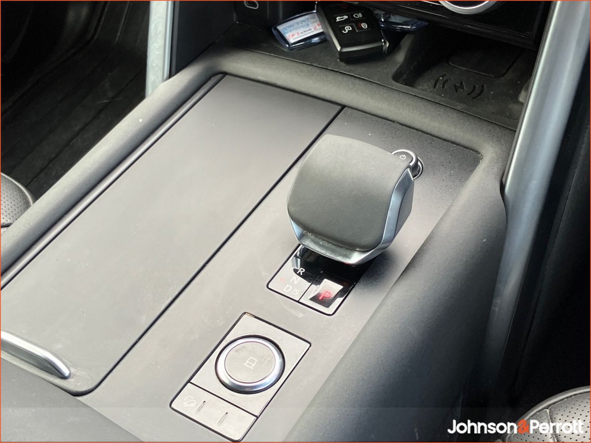 Land Rover Discovery DISCOVERY 3.0 SD6 DYNAMIC H 5  (Price Excludes VAT)