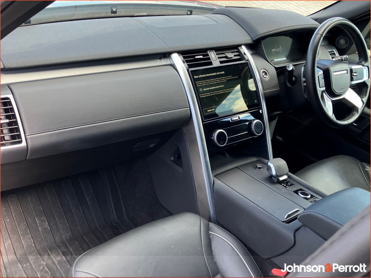 Land Rover Discovery DISCOVERY 3.0 SD6 DYNAMIC H 5 (Remainder of Manufaturer Warranty & Price Excludes VAT)