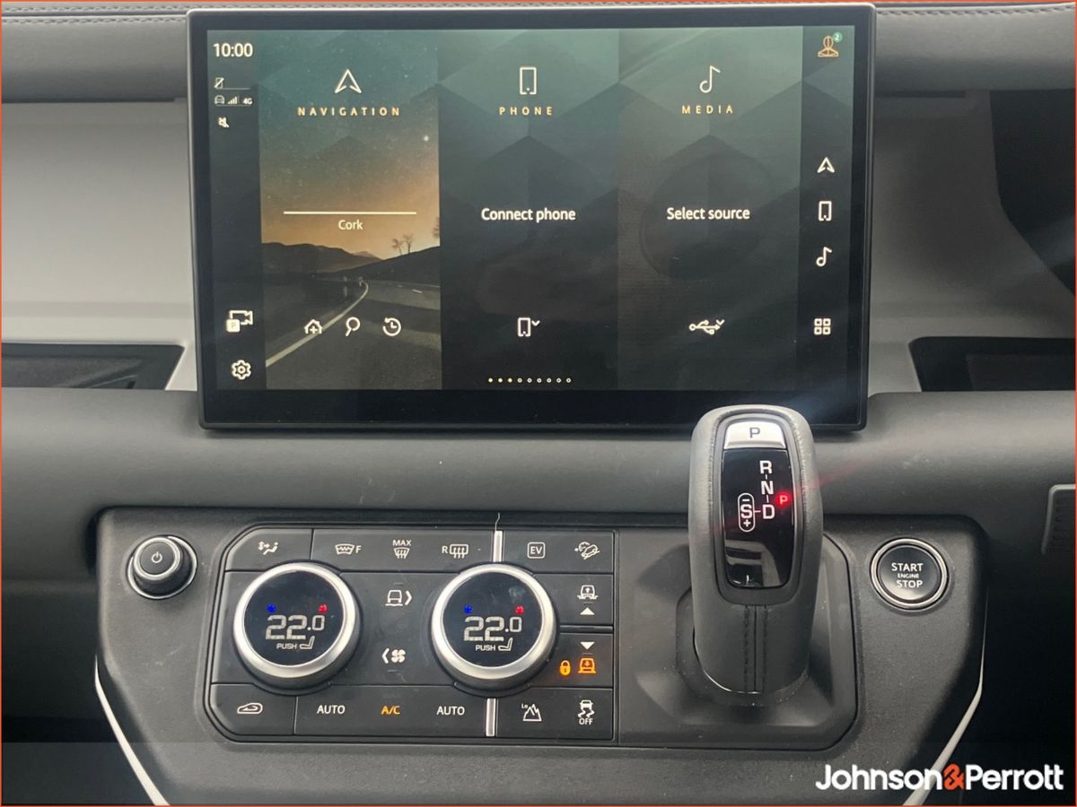 Land Rover Defender 110 2.0 Si4 PHEV 300 PS S Campaign, (Remainder of Manufacturer Warranty)