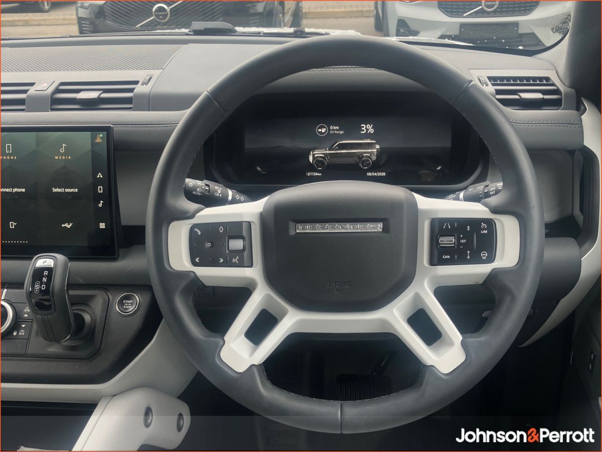Land Rover Defender 110 2.0 Si4 PHEV 300 PS S Campaign, (Remainder of Manufacturer Warranty)