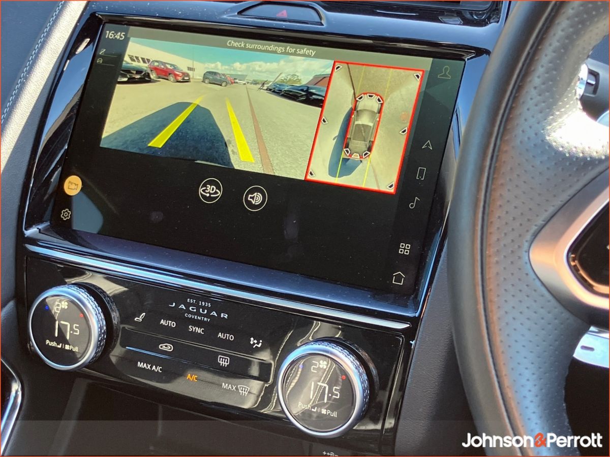 Jaguar E-Pace 1.5 I3 PHEV 300 PS AWD R-Dynamic S