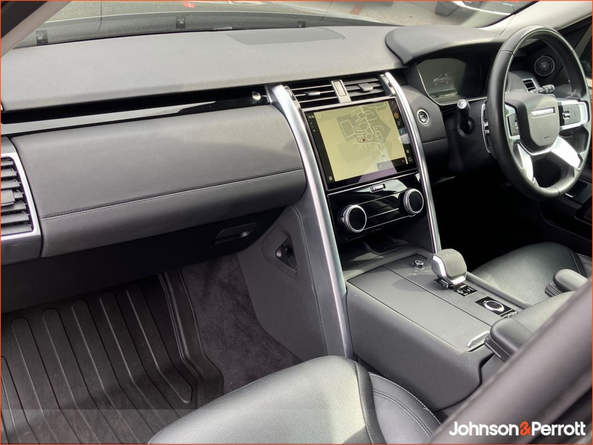 Land Rover Discovery DISCOVERY 3.0 SD6 SE COMMERCI  (Remainder of Manufaturer Warranty & Price Excludes VAT)