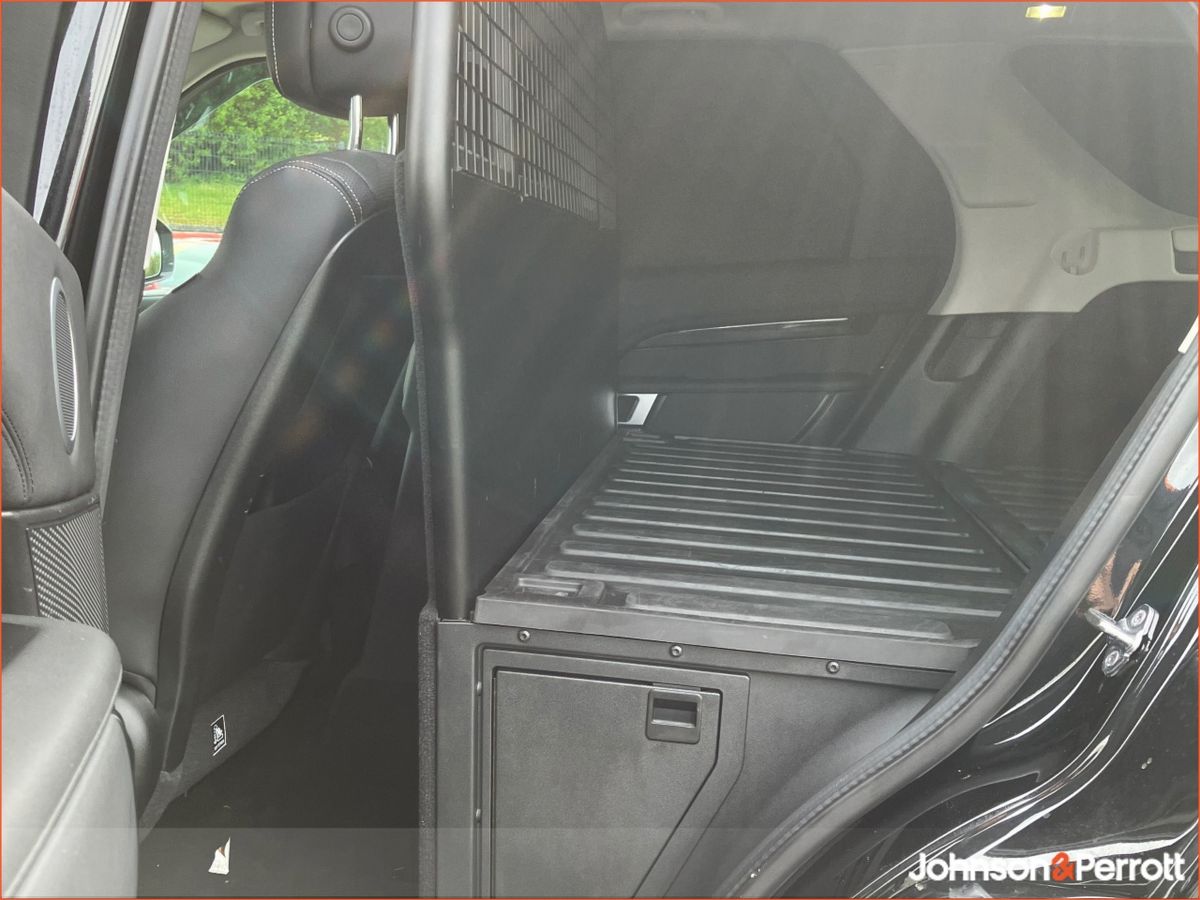 Land Rover Discovery DISCOVERY 3.0 SD6 SE COMMERCI  (Remainder of Manufaturer Warranty & Price Excludes VAT)