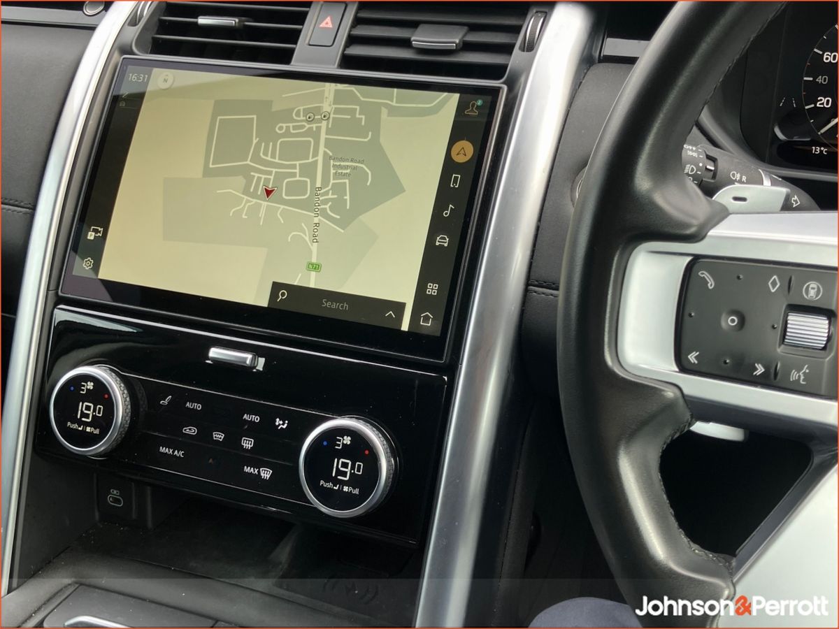 Land Rover Discovery DISCOVERY 3.0 SD6 SE COMMERCI  (Remainder of Manufaturer Warranty & Price Excludes VAT)