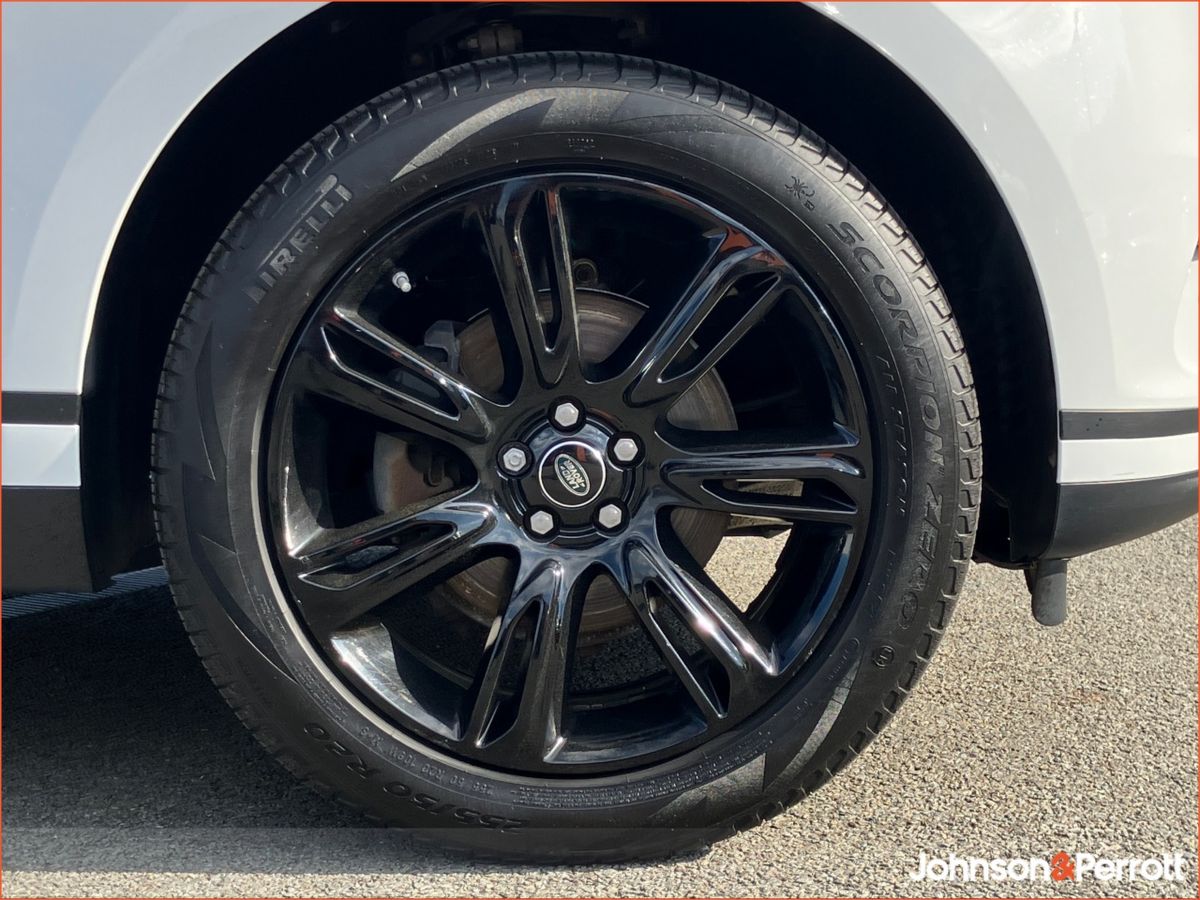 Land Rover Range Rover Velar 2.0L D 180PS