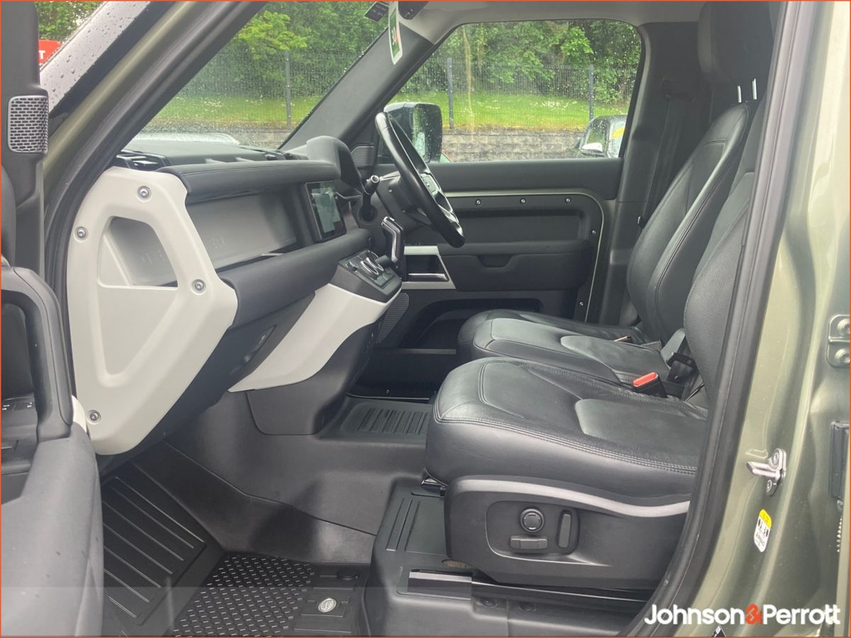 Land Rover Defender DEFENDER 110 3.0 D HARD TOP SE, (Price Excludes VAT)
