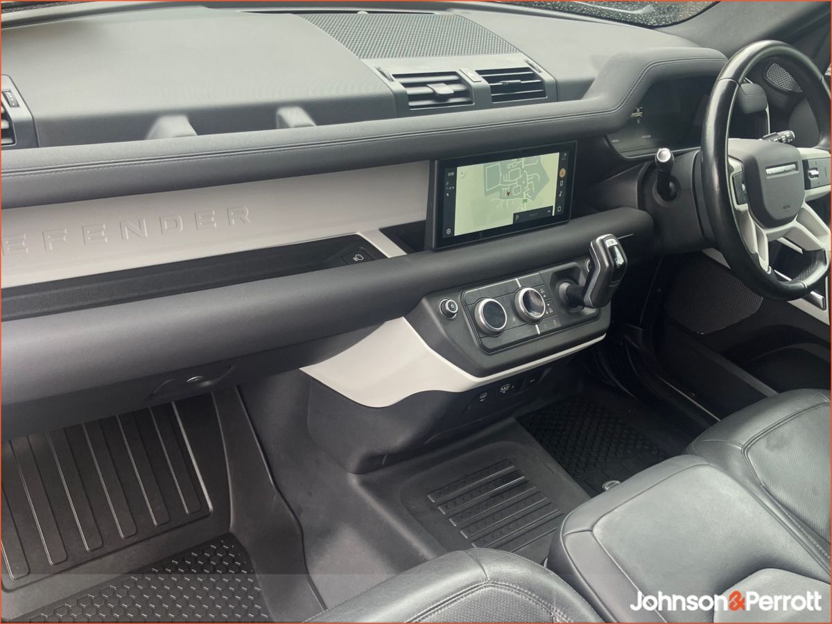 Land Rover Defender DEFENDER 110 3.0 D HARD TOP SE, (Price Excludes VAT)