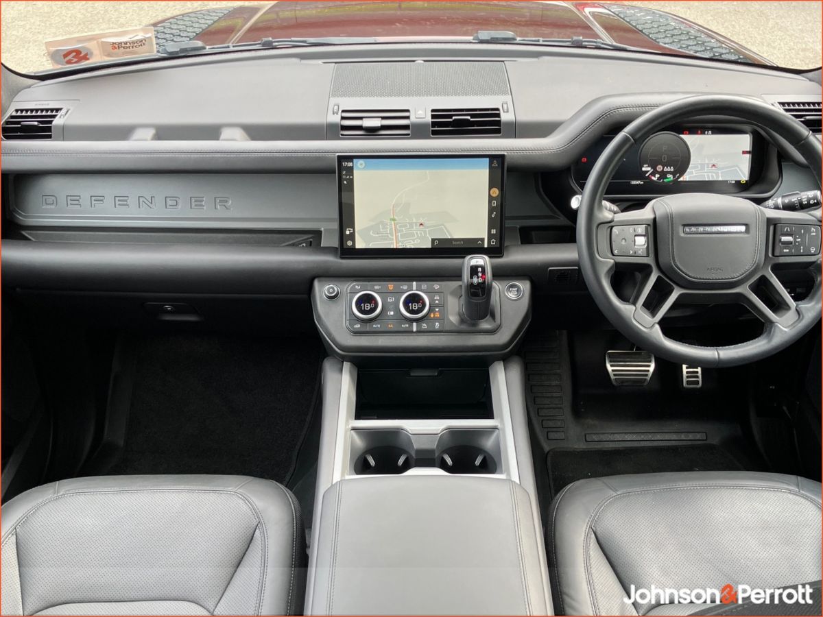 Land Rover Defender 110 2.0 Si4 PHEV 300 PS Sedona Edition,  (Remainder of Manufacturer Warranty)