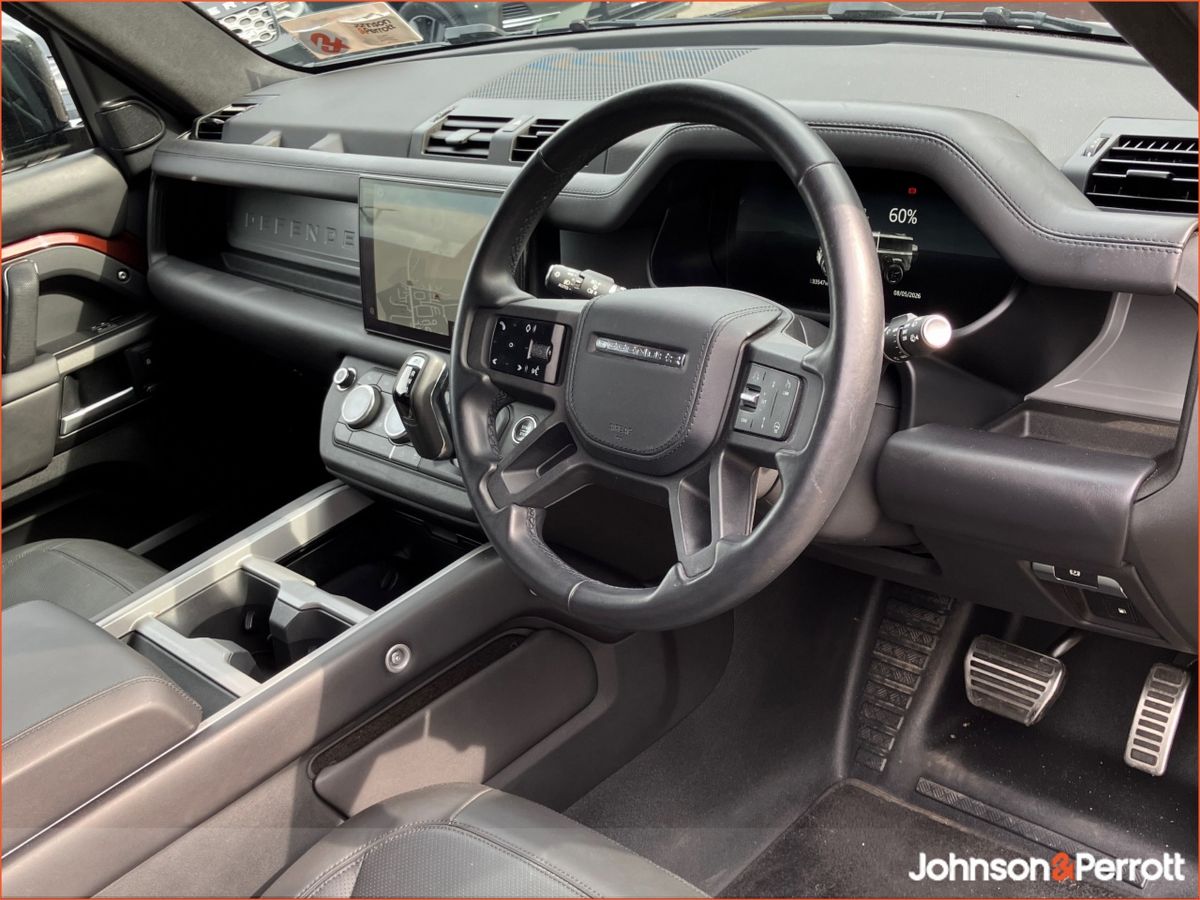 Land Rover Defender 110 2.0 Si4 PHEV 300 PS Sedona Edition,  (Remainder of Manufacturer Warranty)