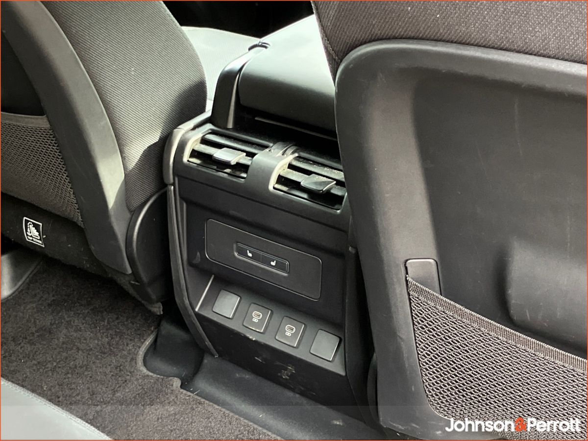 Land Rover Defender 110 2.0 Si4 PHEV 300 PS Sedona Edition,  (Remainder of Manufacturer Warranty)