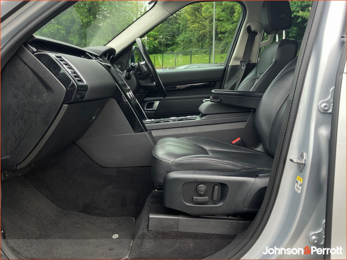 Land Rover Discovery 2.0D SD4 240 PS 4WD Auto SE 7 Seat
