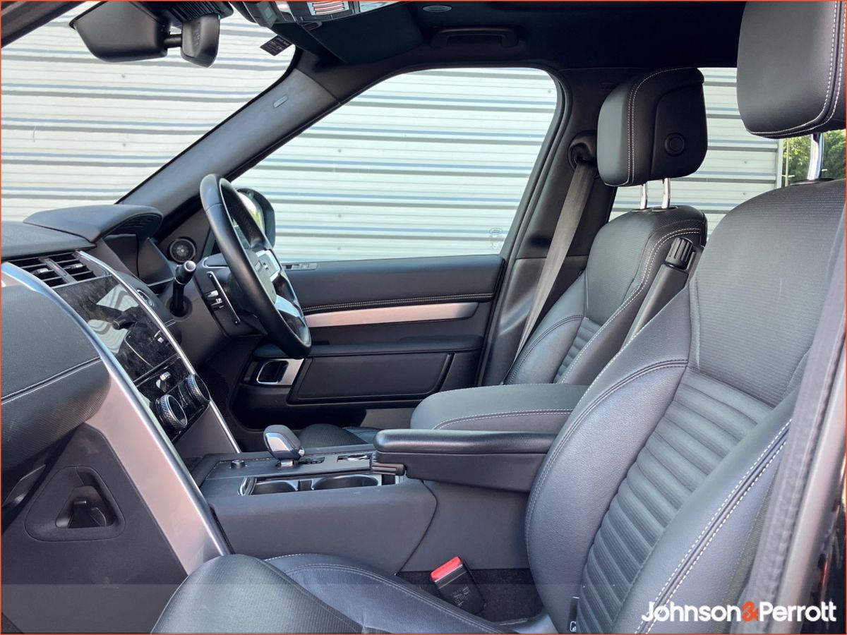 Land Rover Discovery 3.0D I6 300 PS AWD Auto R-Dynamic HSE