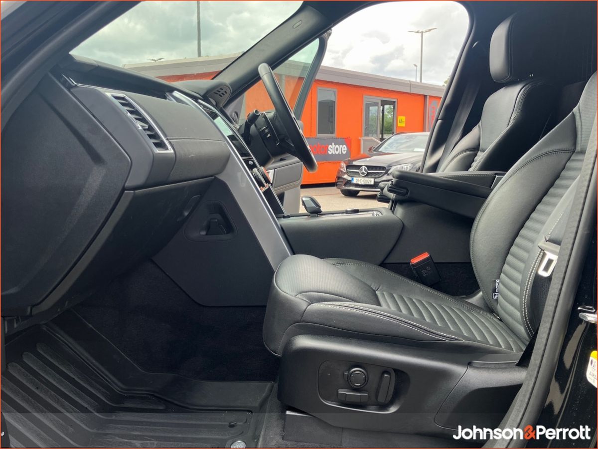 Land Rover Discovery DISCOVERY 3.0 D350 SE COMMERCIAL, (Remainder of 5 Year Manufaturer Warranty & Price Excludes VAT)