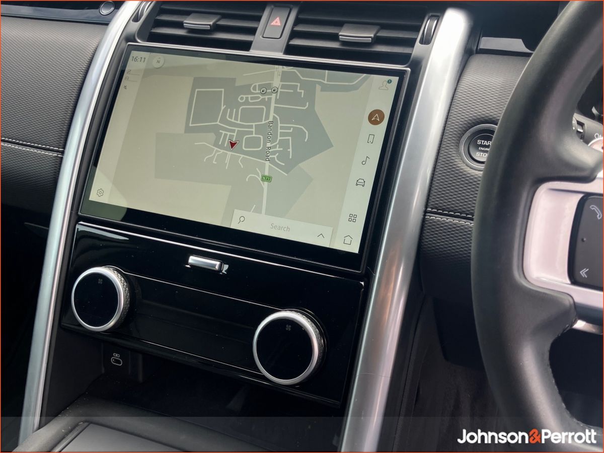 Land Rover Discovery DISCOVERY 3.0 D350 SE COMMERCIAL, (Remainder of 5 Year Manufaturer Warranty & Price Excludes VAT)