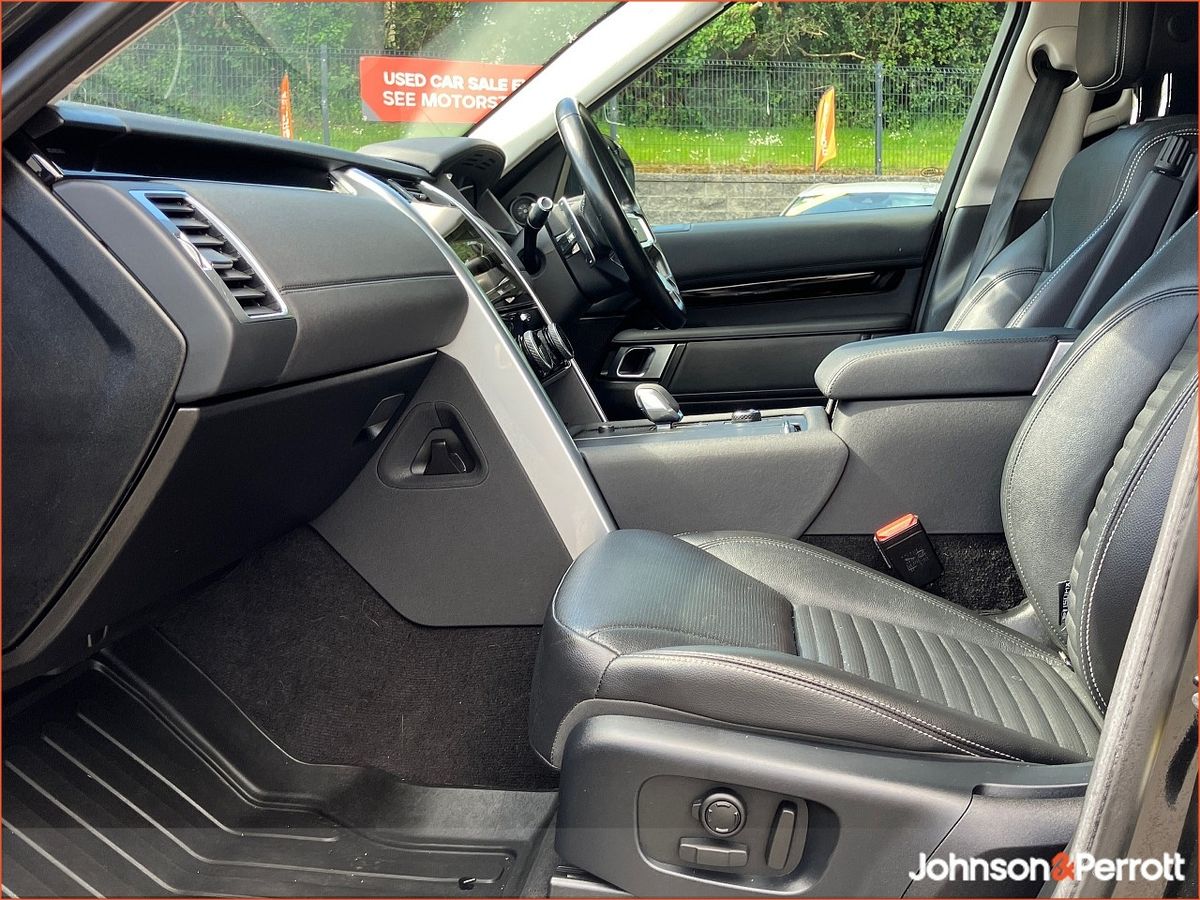Land Rover Discovery DISCOVERY MY21 3.0 SD6 SE COMM, (Price Excludes VAT)